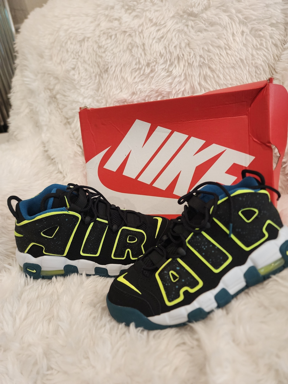 Nike Kids' Air More Uptempo Black/Neon Green Sneakers